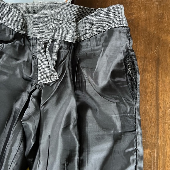 T3 - Selé wool capri shorts - Picture 10 of 11